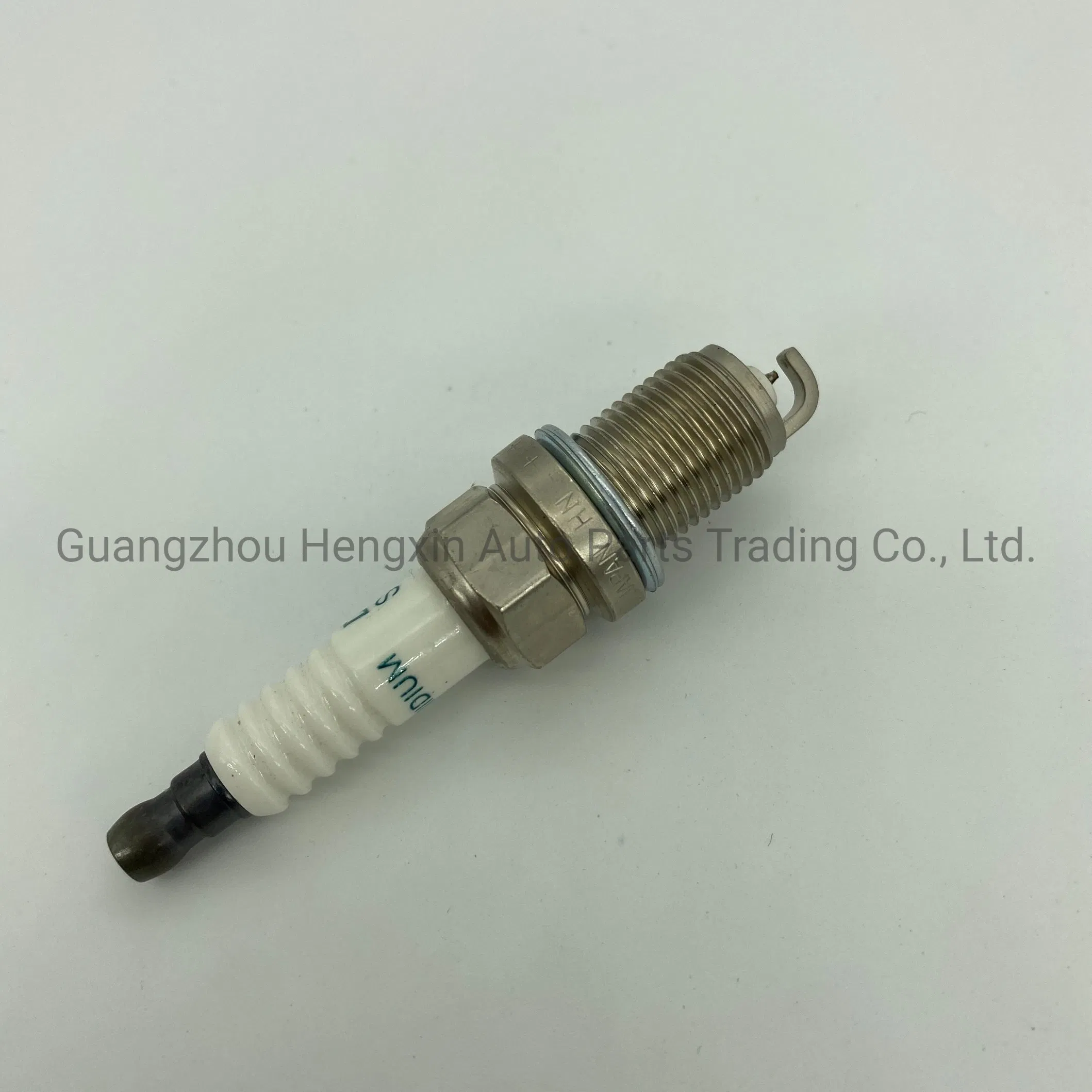 Свеча зажигания 90919-01210 SK20R11 для Toyota