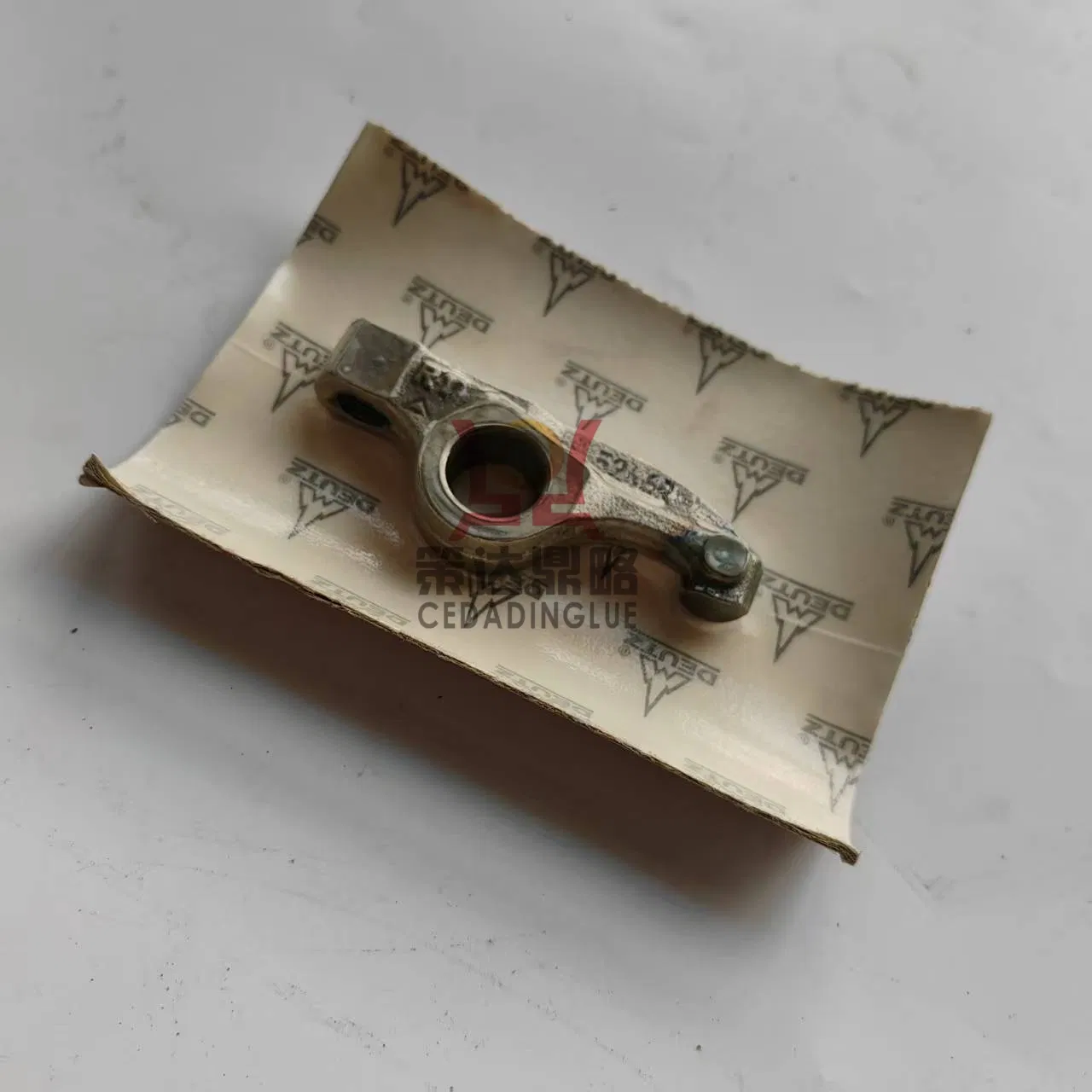 Рокерная коромысло 02109628 для двигателя Deutz BF4L2011