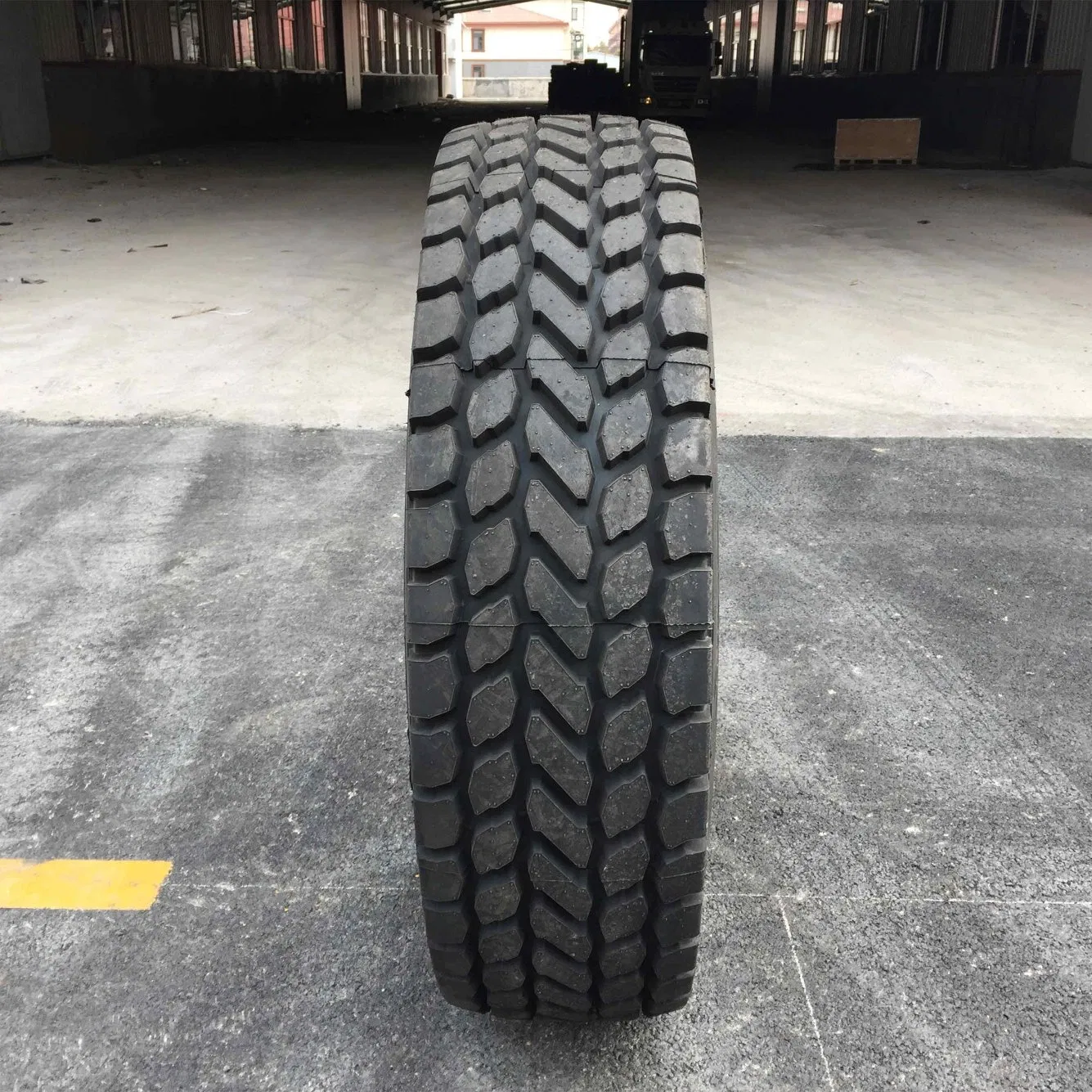 Шины для мобильных кранов 385/95R25, 445/95R25, 14.00R25