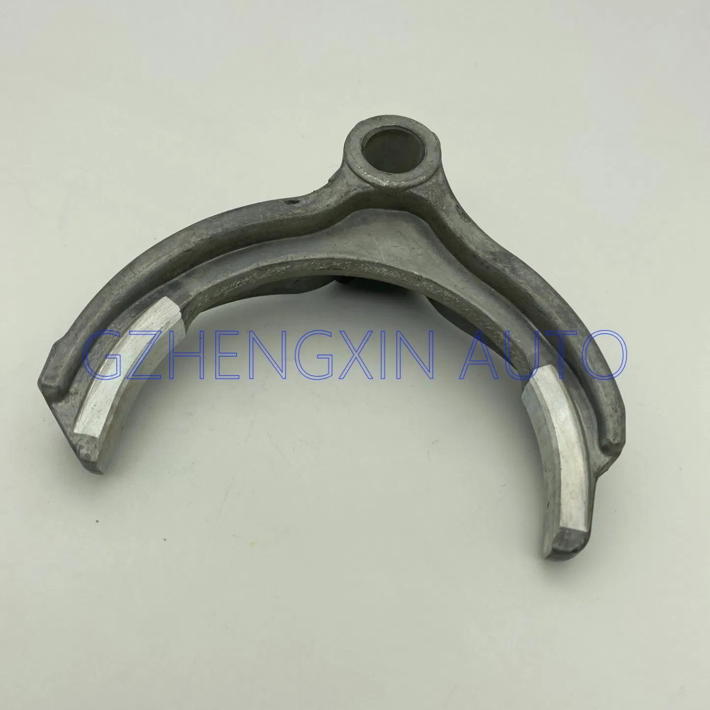 Вилка переключения передач 33213-35040