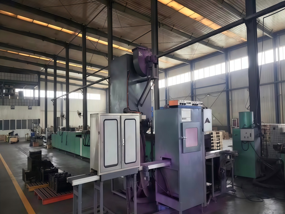 Оригинальные свечи зажигания и тормозные колодки для авто