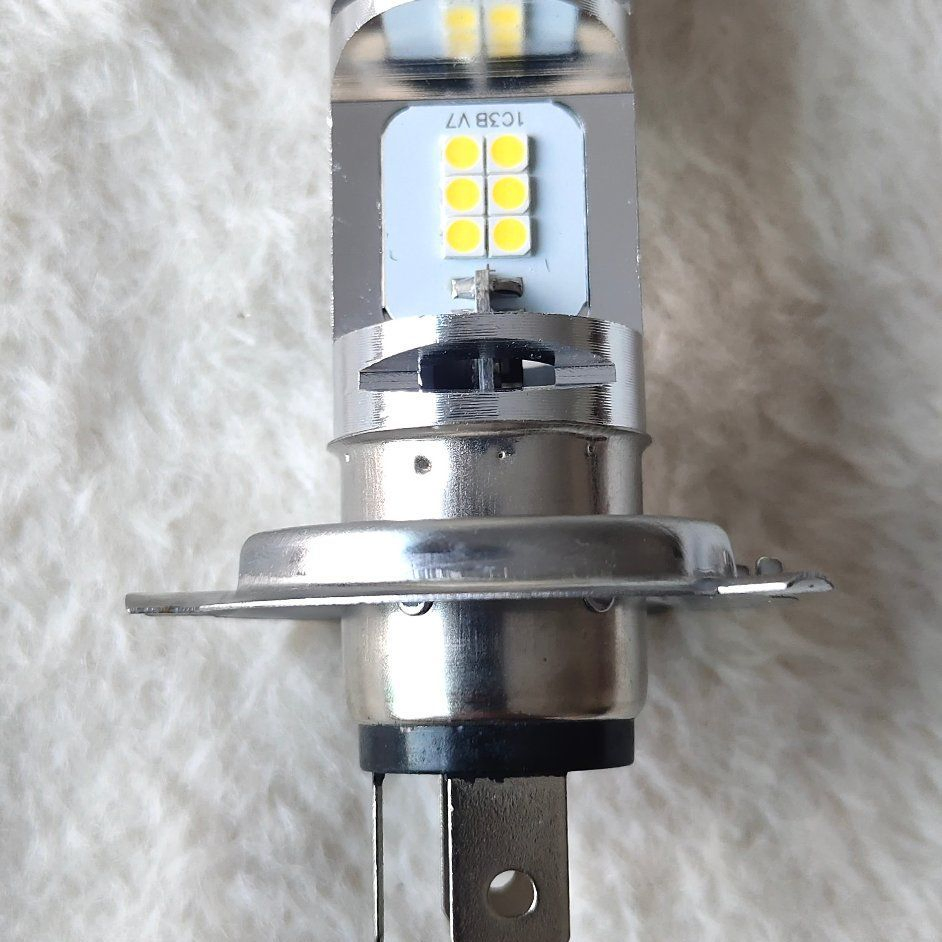 Светодиодная лампа H4 7/8W 6500K для авто