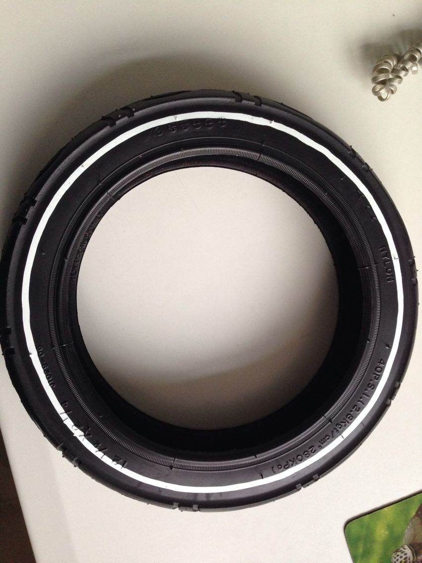 Велосипедная покрышка с цветной полосой, 700c