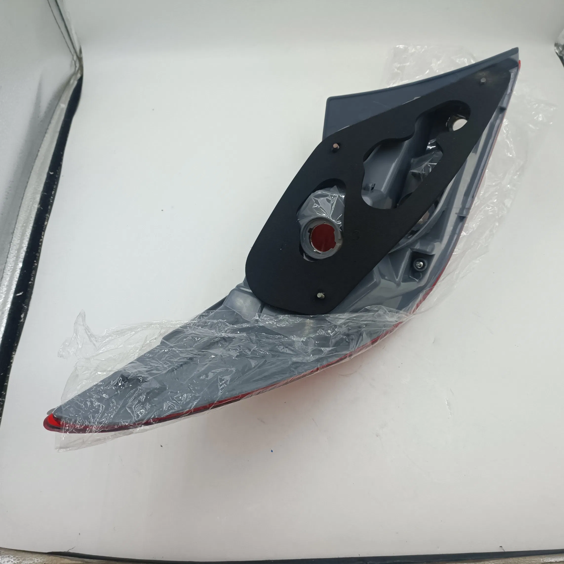 Tail Lamp 92401-4L600 924014L600 92402-4L600 924024L600 for Hyundai Accent 2014/Solaris Russia