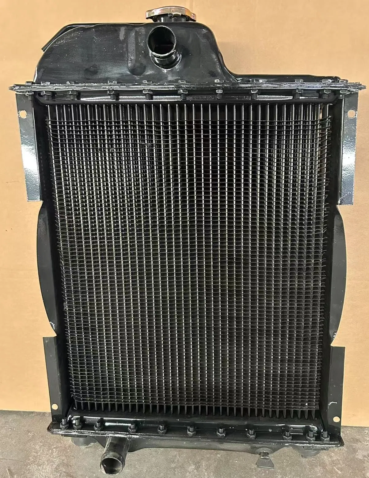 Радиатор для тракторов МТЗ 80, 82, 70Y/70P