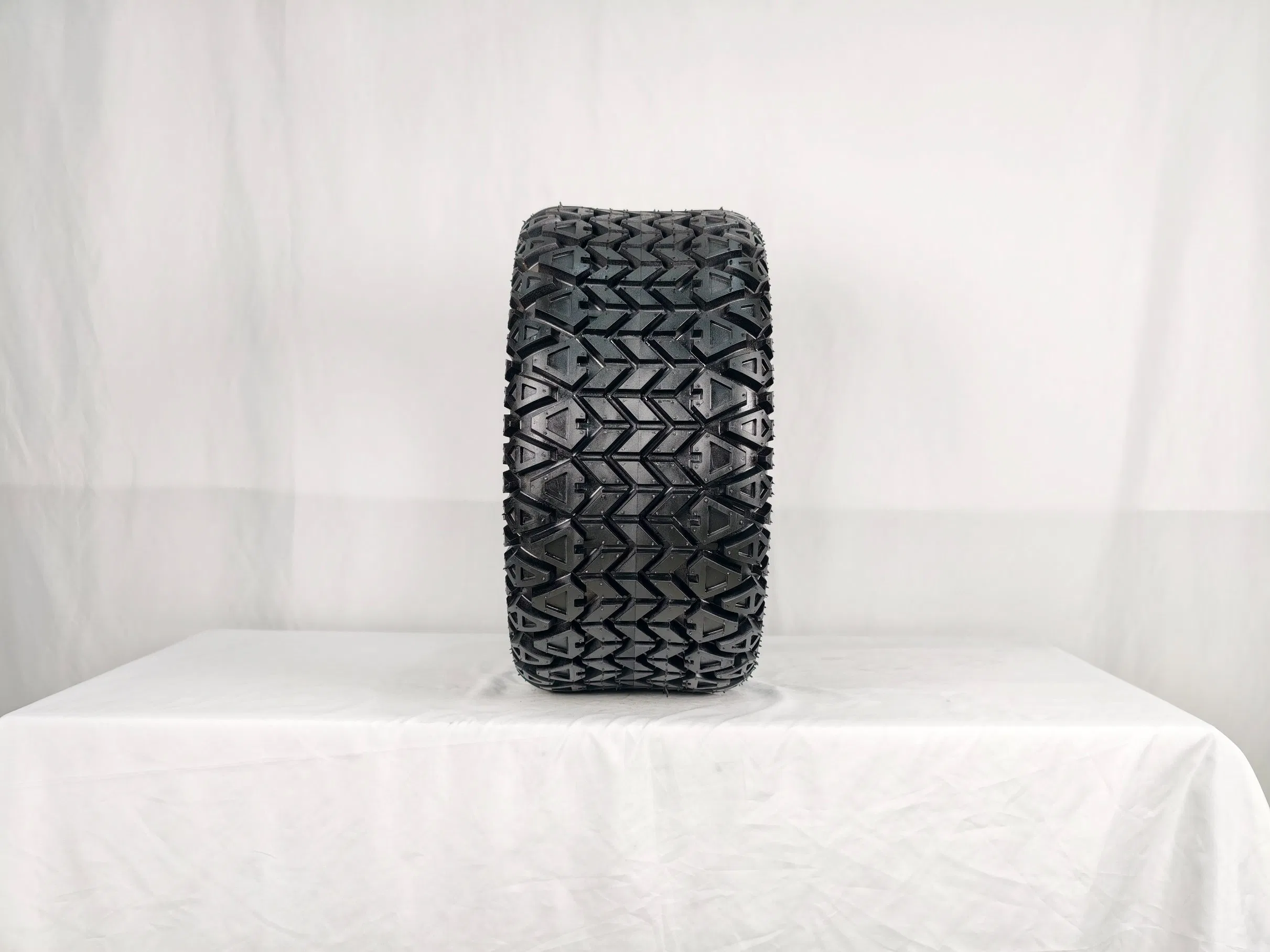 Durable Puncture Resistant 23X10.5-14 ATV Tire for Farm Use
