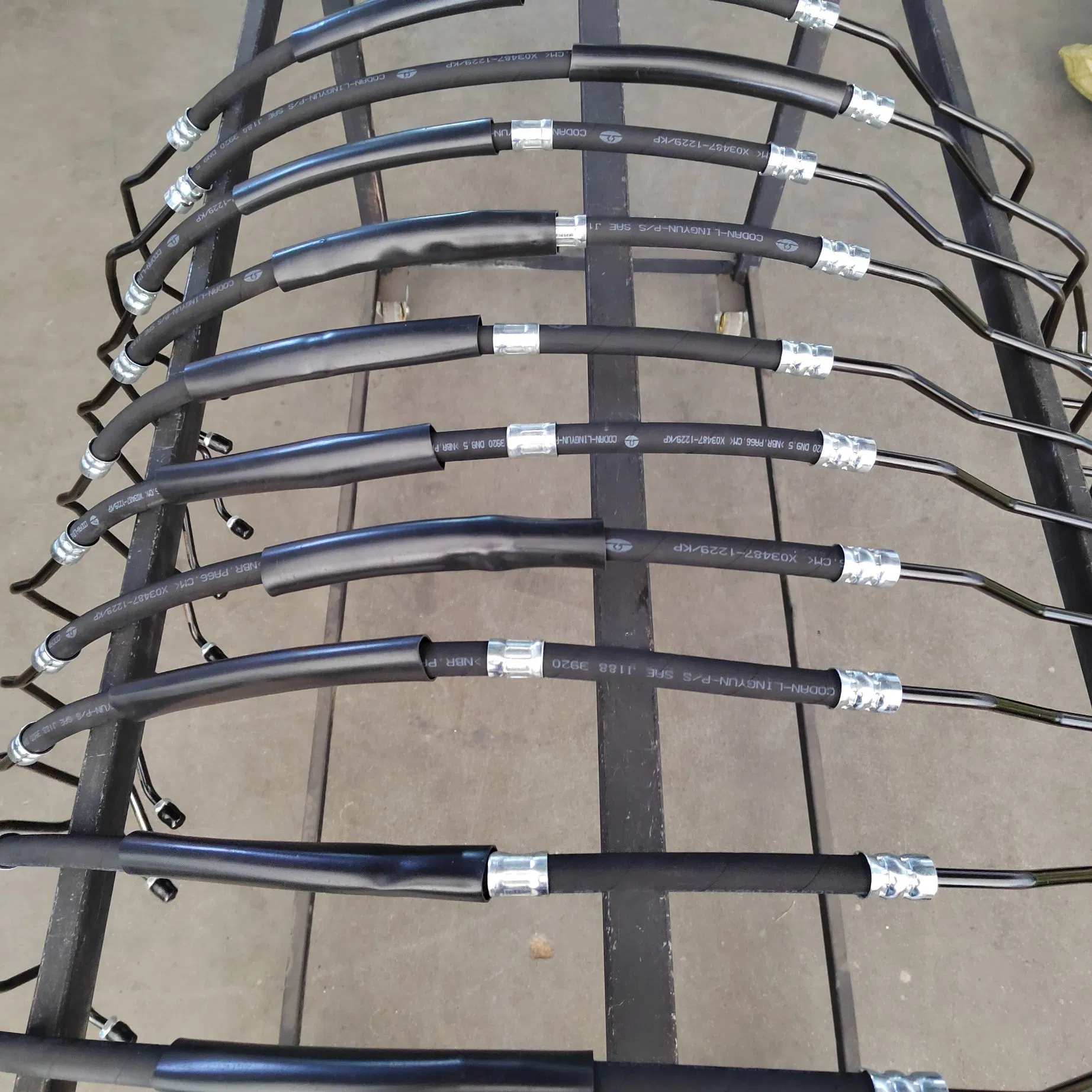 Маслопровод турбокомпрессора 03L145771AL для Audi