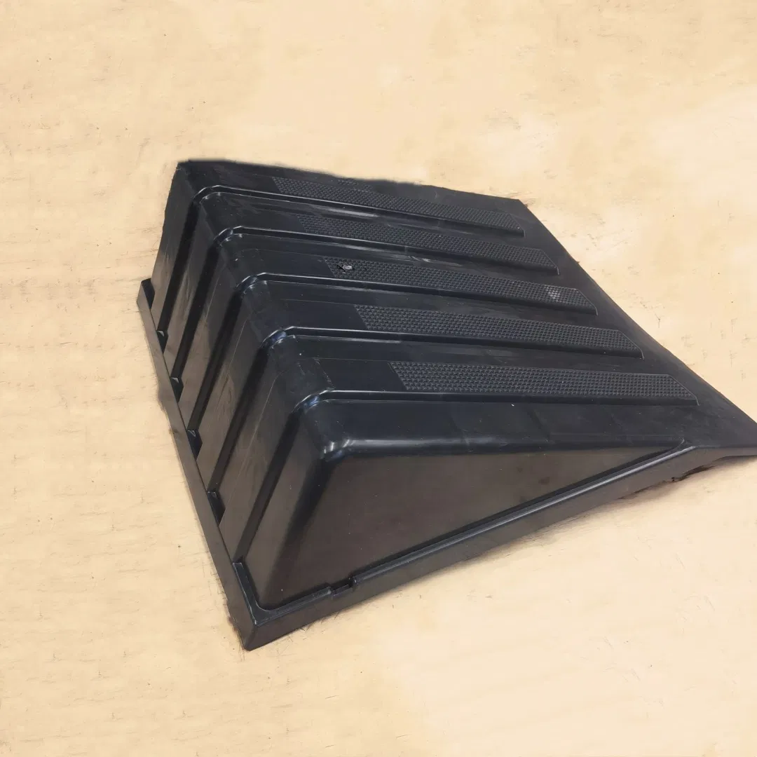 Shacman Camc FAW Foton JAC North Benz Dump Truck Weichai Yuchai Engine Parts Sinotruk HOWO A7 Battery Cover Cold Press Decoration Ring Lens Tray Az9100760102