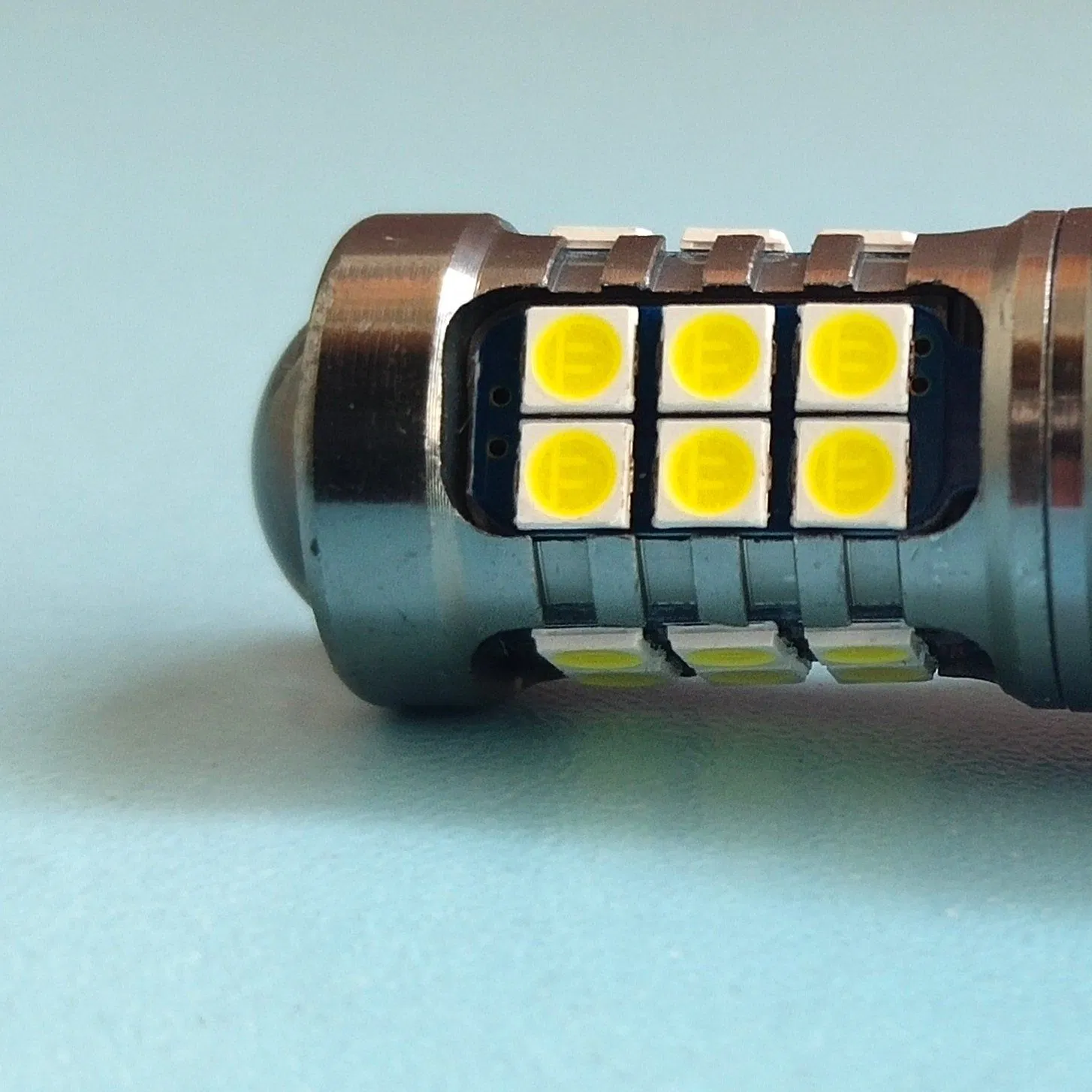 Светодиодная лампа 3157 5W/6W 12V/24V для авто