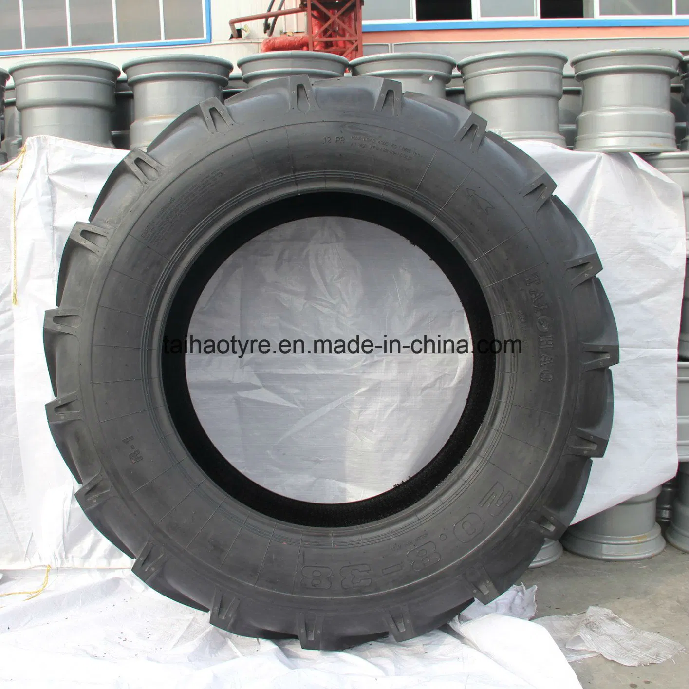18.4-26 18.4-28 18.4-30 18.4-34 18.4-38 20.8-38 R1 Tractor Tire
