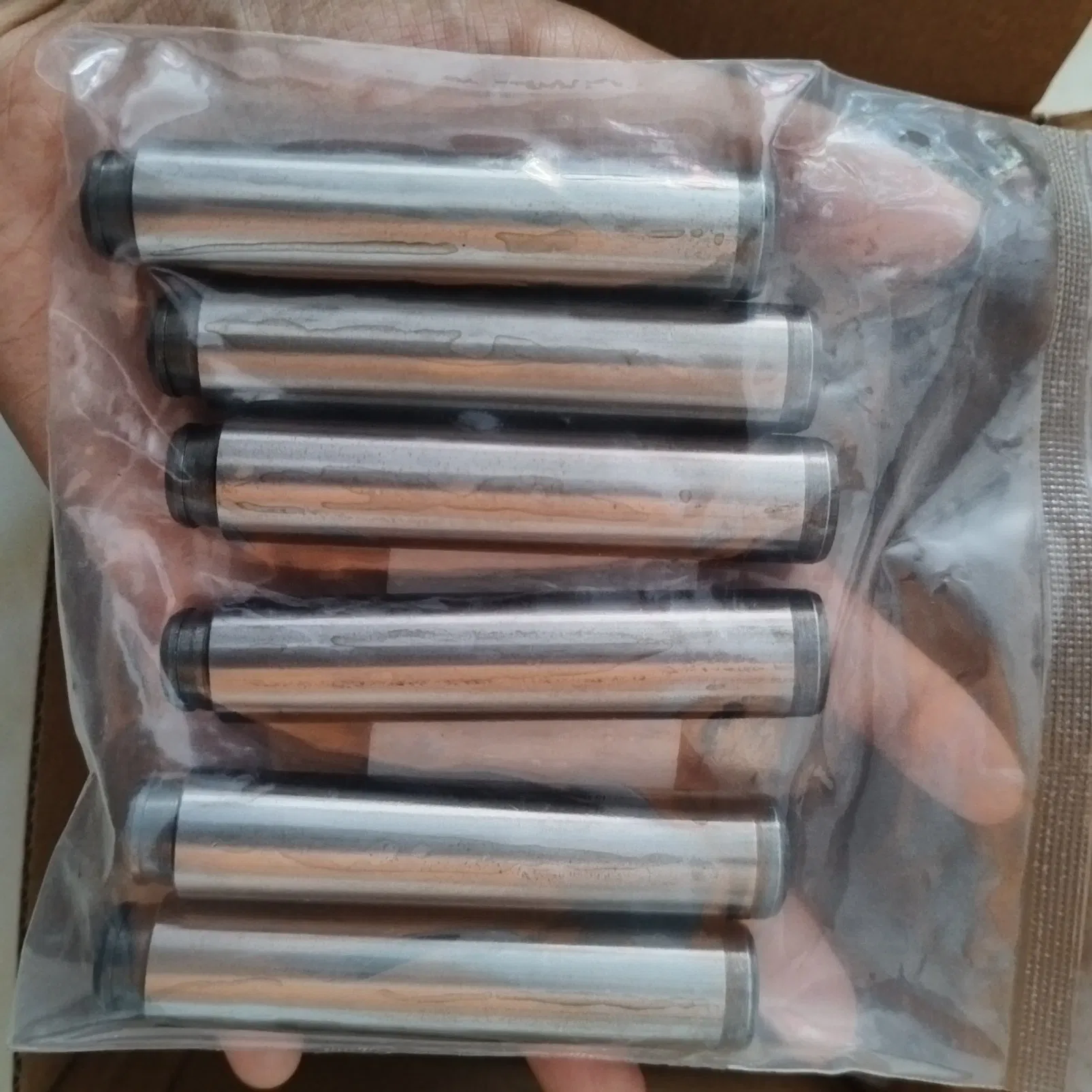 Направляющая клапана выпуска C9 Caterpillar 2604856