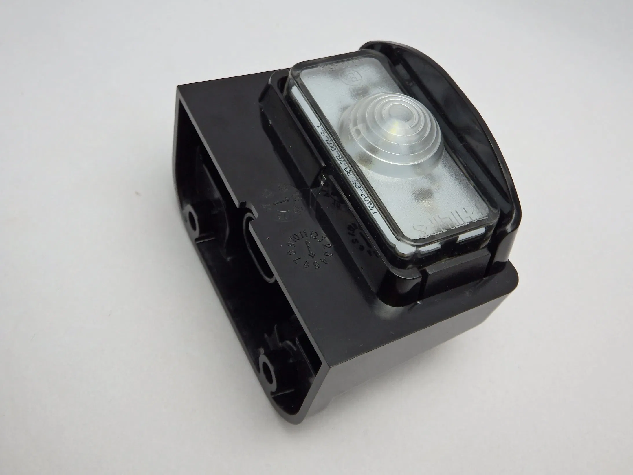 Светодиодный фонарь номерного знака E-MARK 10-30V для грузовиков