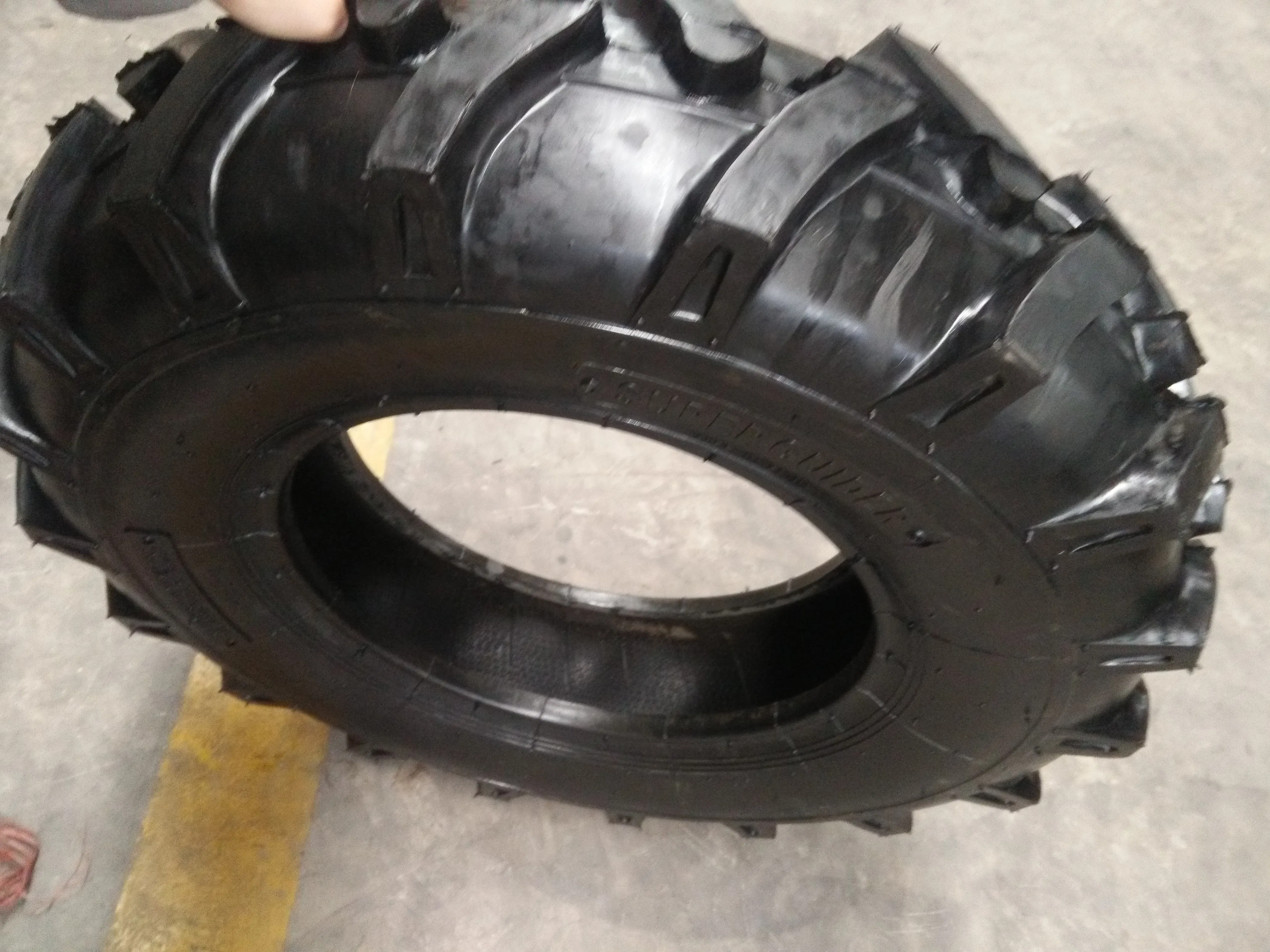 600-12 6.00-14 R1 Tt Tube Tyre for Reliable Tractor Use