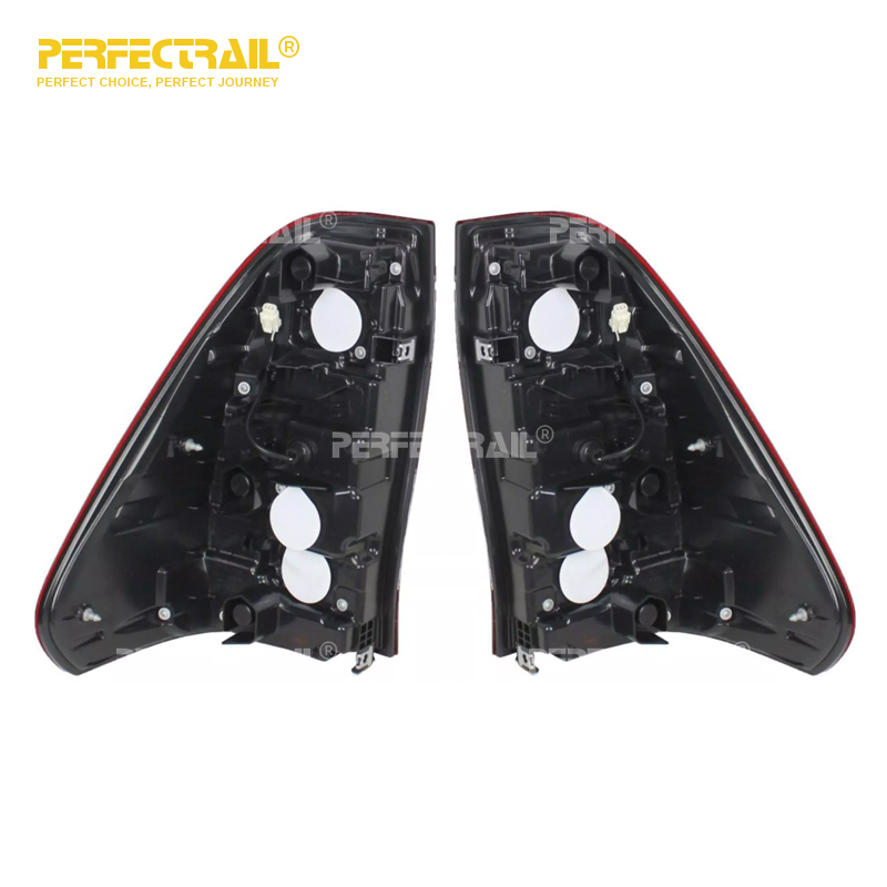 Задний фонарь для Toyota Hilux VIII Revo Rocco PERFECTRAIL