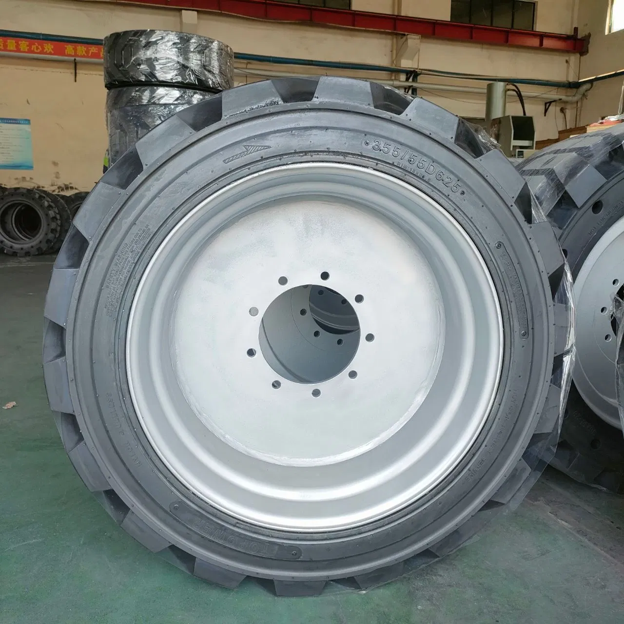 Шина 355/55D625 для автовышек JLG 600AJ и Genie S60 S65