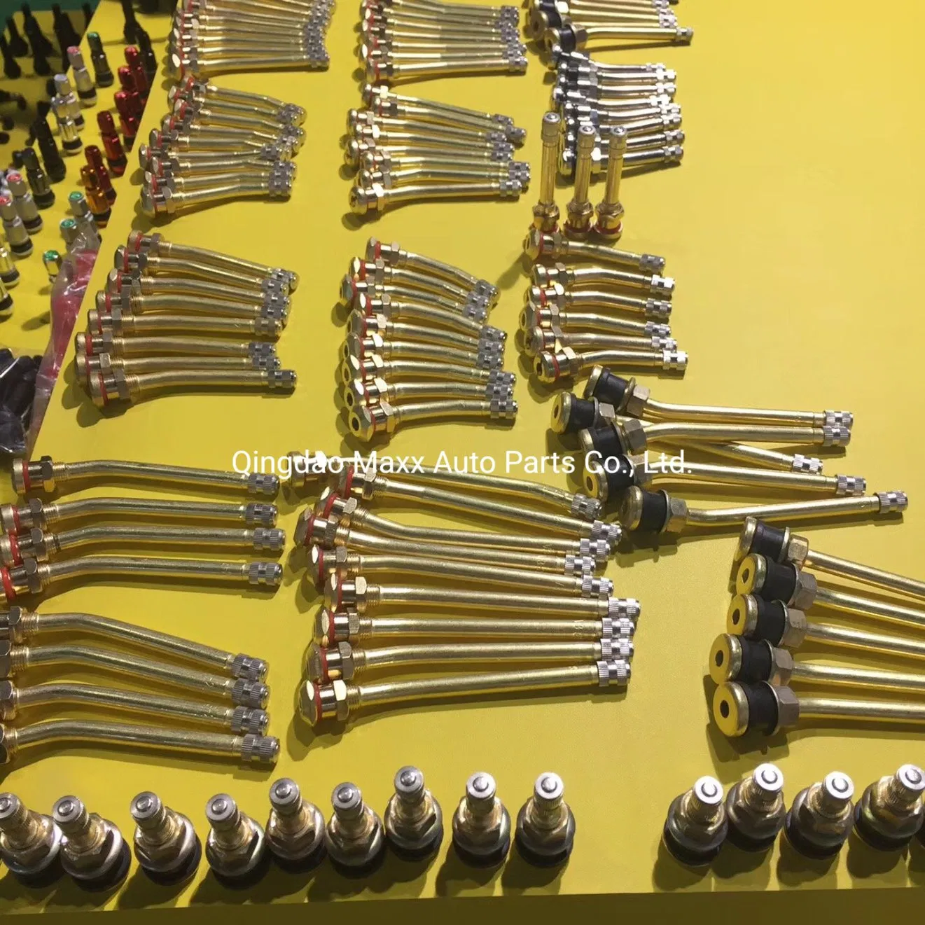 Вентили для бескамерных шин грузовиков TR570-TR574