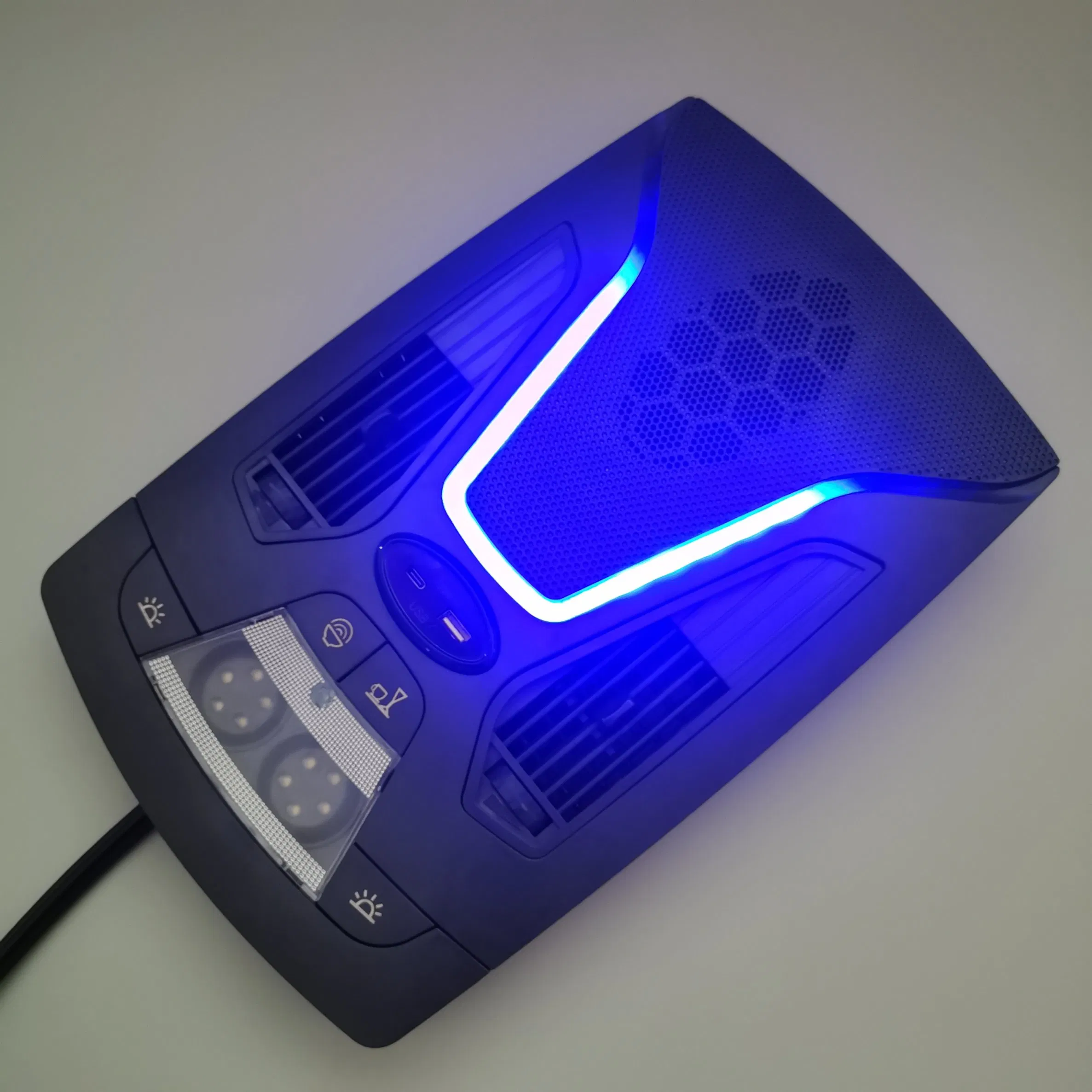 Светодиодный светильник для автобуса с вентиляционным выходом