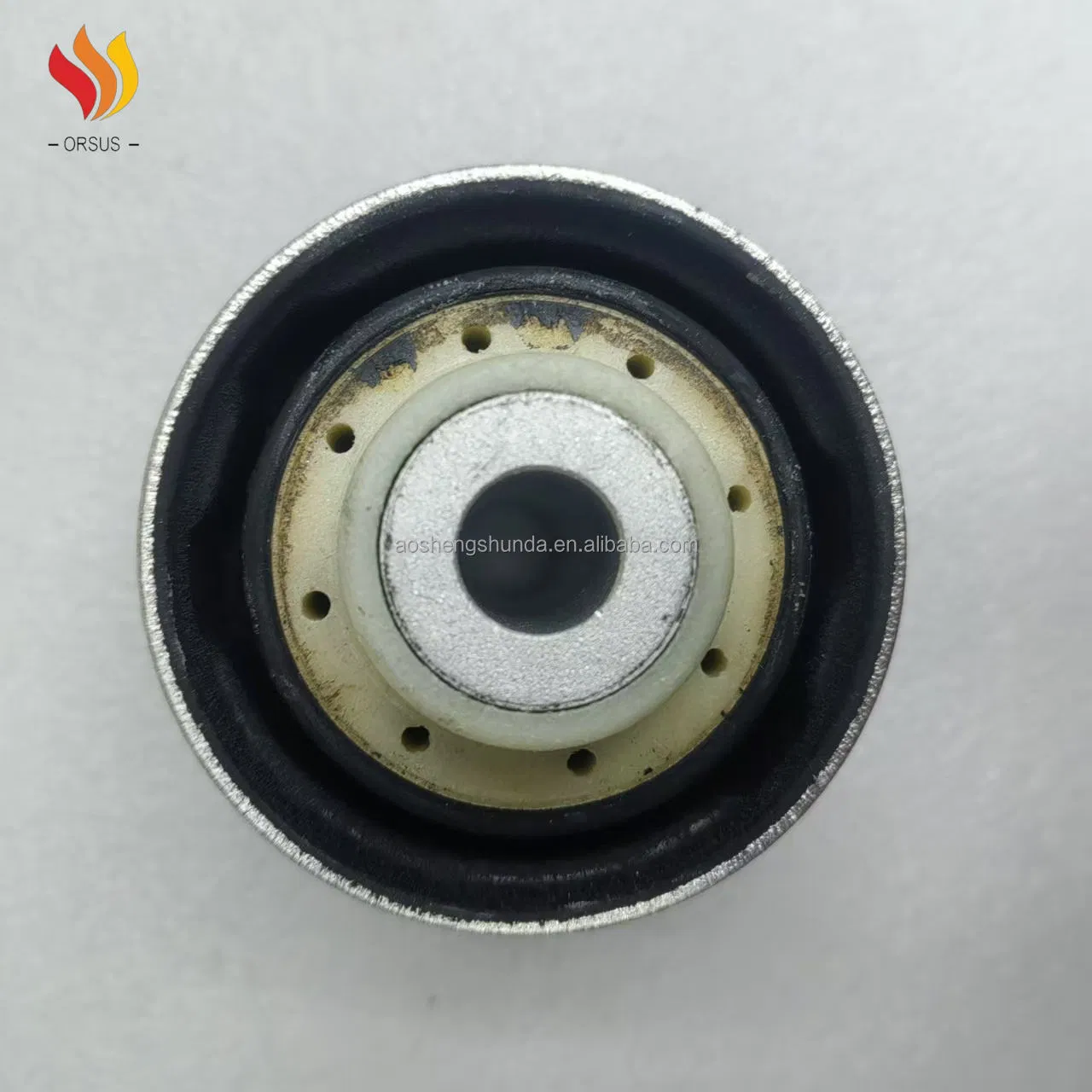 Втулка задней балки для Chevrolet Tracker 26363804