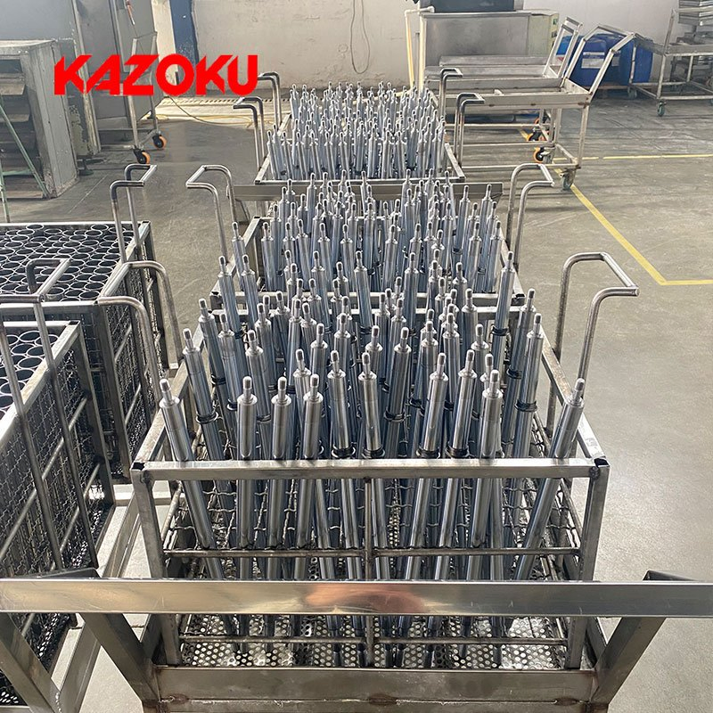 Амортизатор передний Suzuki APV (OEM 41601-61J00)