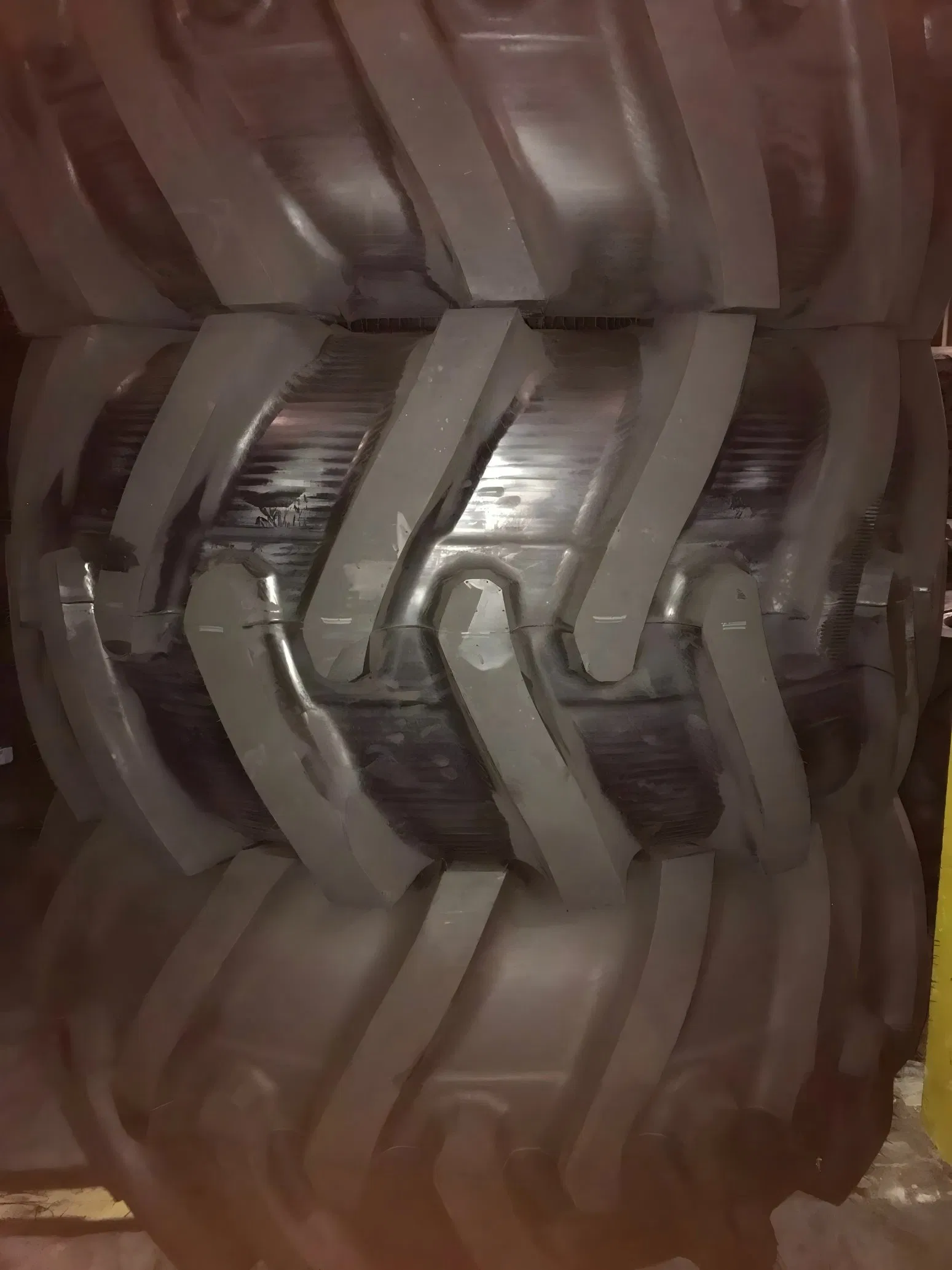 Шины лесные Good Price 18.4-30, 24.5-32, 35.5-32 и др.