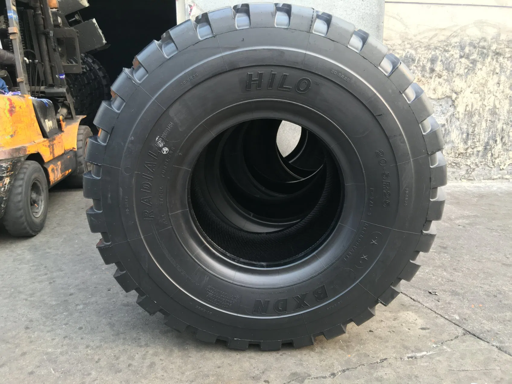 China Products/Suppliers Hilo Brand Top Quality 16.00r25 (445/95R25) Tire Dumper Tire OTR Tire off Road Tire