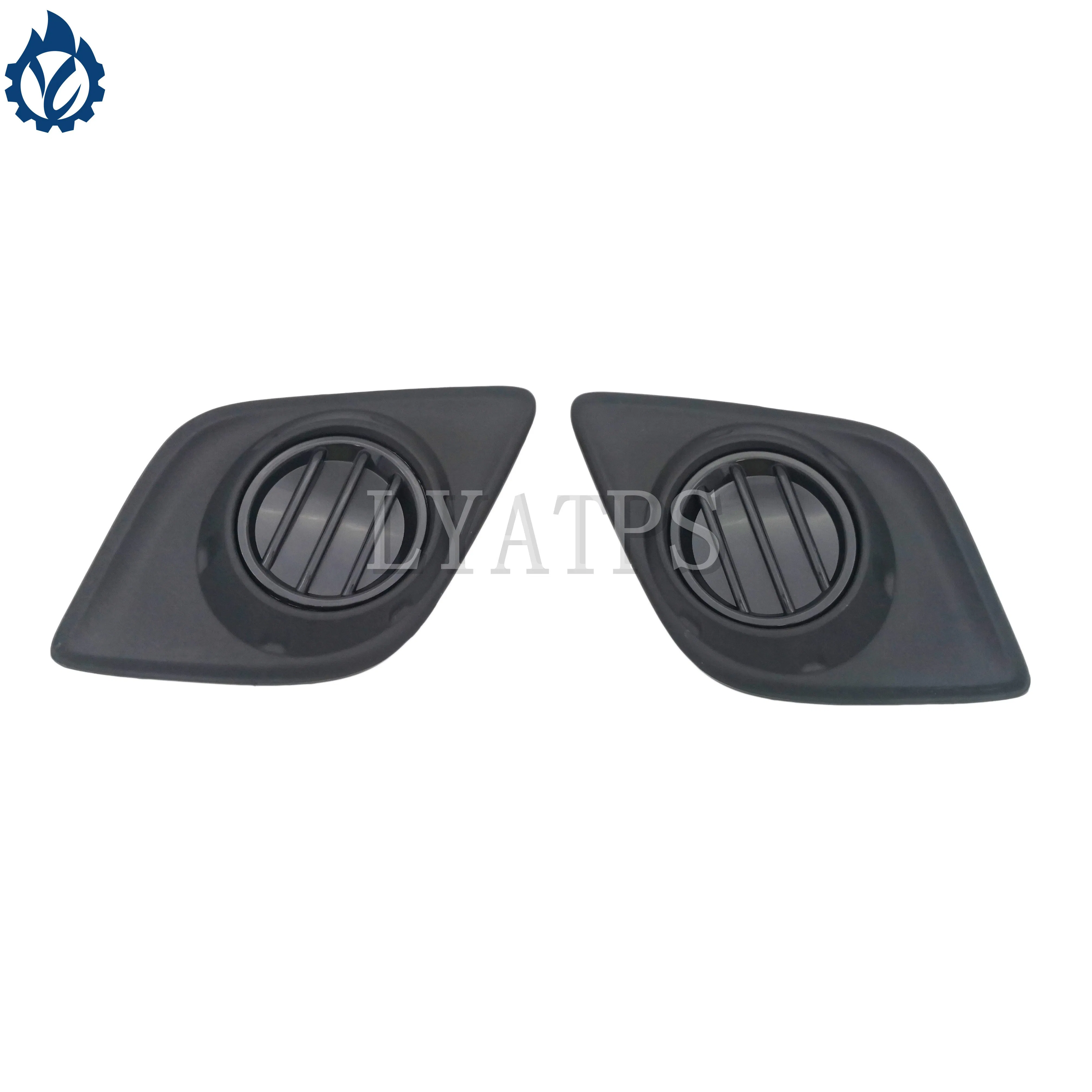 Защитная крышка противотуманной фары Toyota Revo 2015