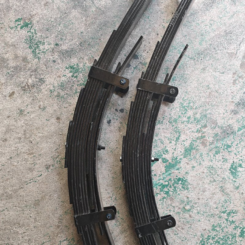 82cm Shock Absorber Leaf Spring Heavy-Duty Electric Tricycles Four-Wheelers Shock-Absorbing Steel Plate Leaf Spring with Lifting