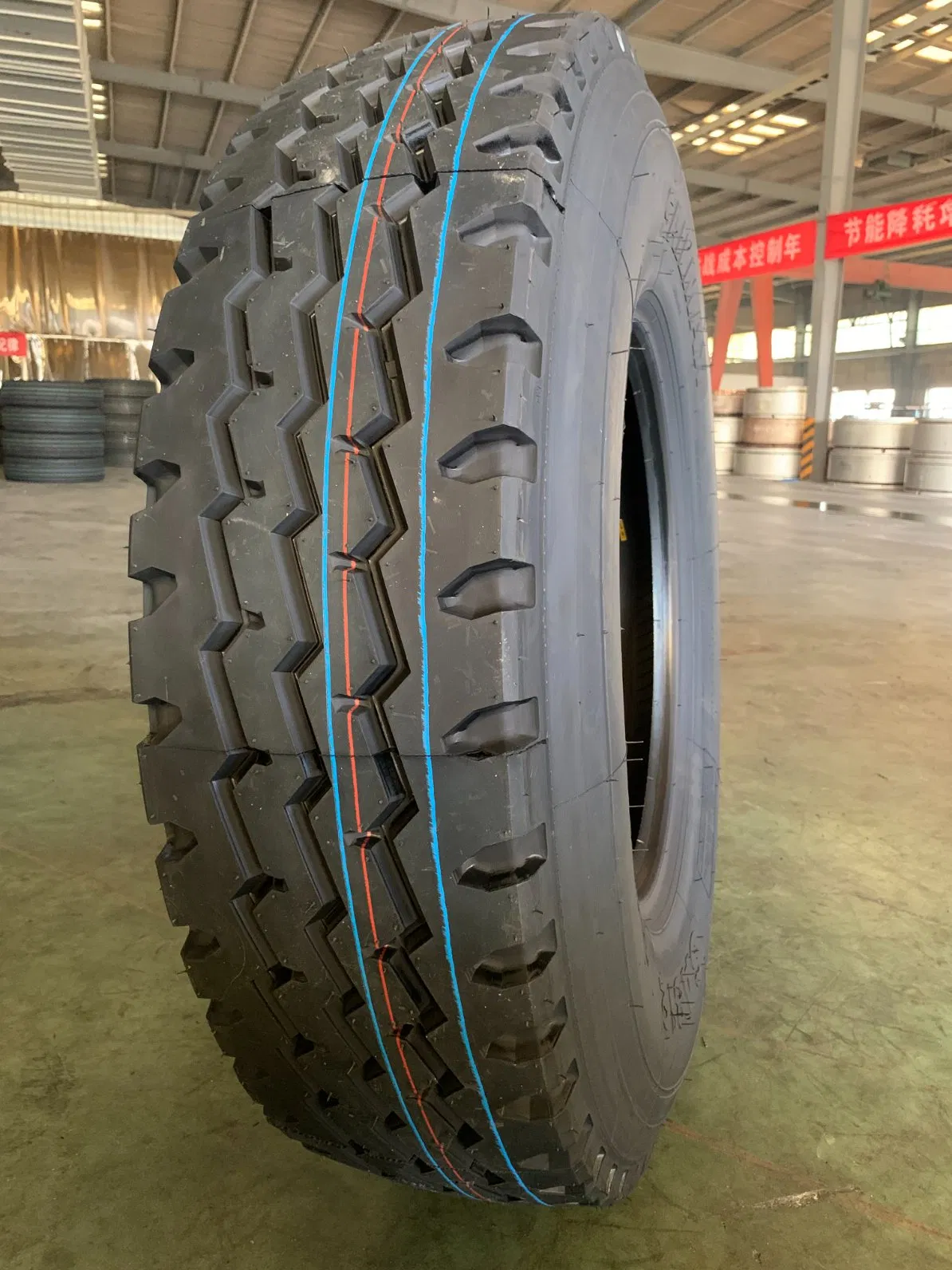 Old Zagzig Truck Tyre 10.00r20 12.00r20 315/80r22.5 Bonterra Brand TBR