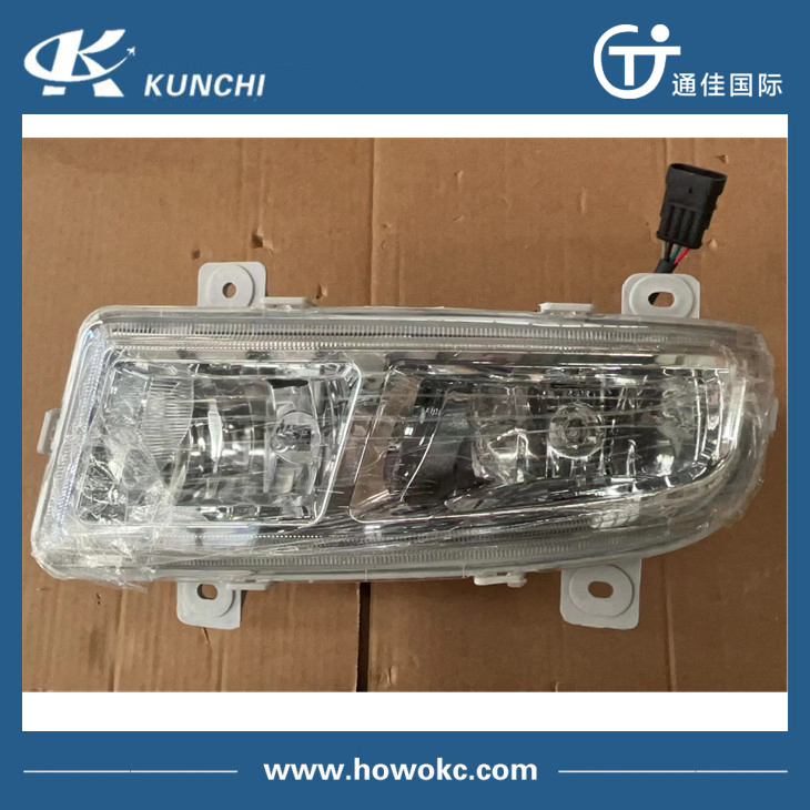 Противотуманные фары Sinotruk HOWO AZ9525720011/AZ9525720012