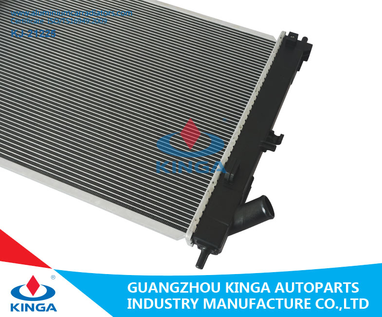 Радиатор охлаждения Hyundai Elantra 13-16 AT OEM 25310-3X600