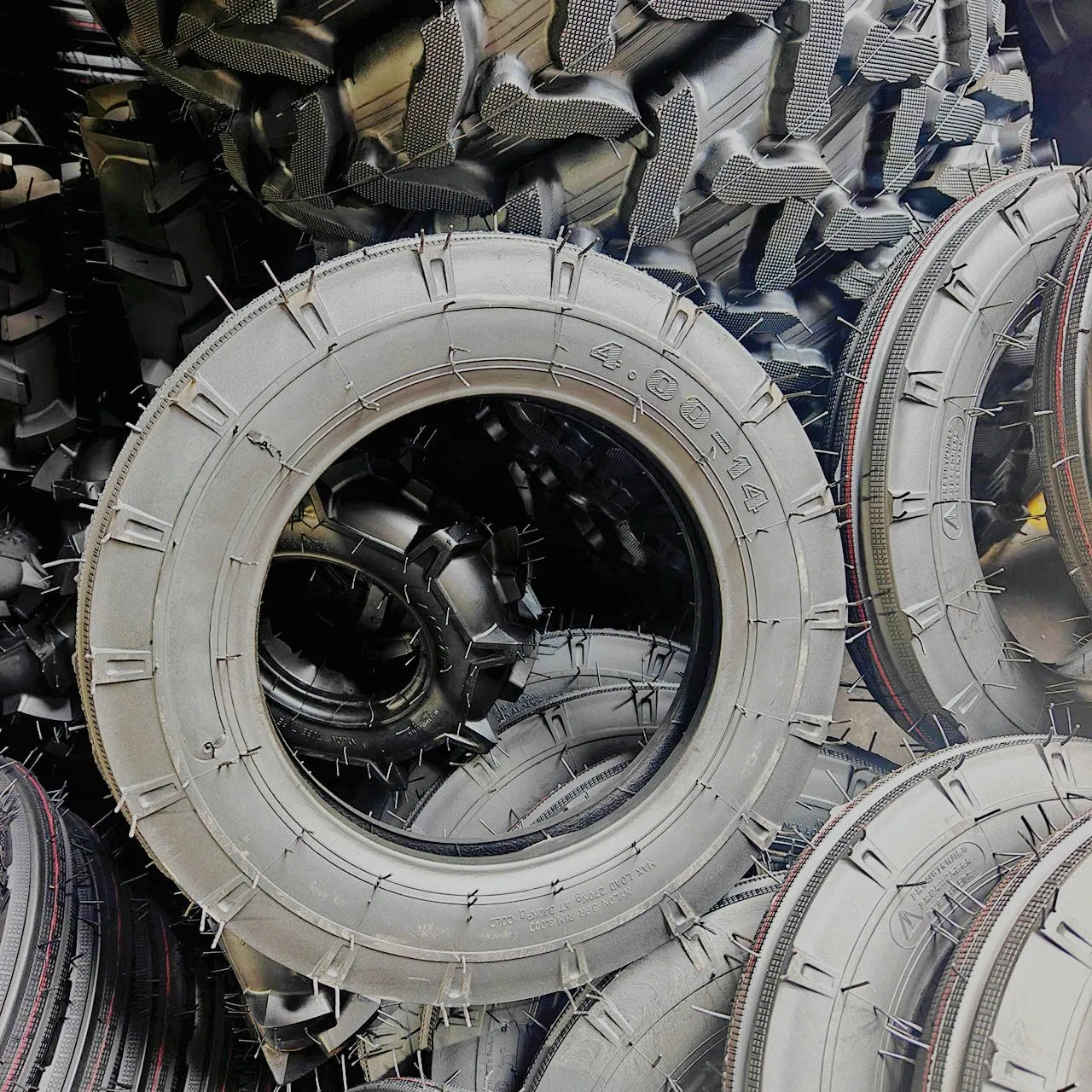 Small Agricultural Machinery Tire Tricycle Tire Small Engineering Vehicles Tires 4.00-14