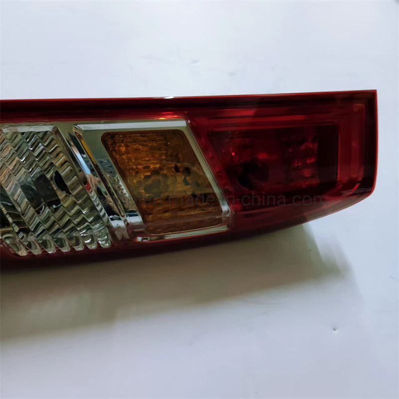 Auto Parts Excellent Quality 12V Rear Tail Lamp Light Taillight OE C00000004 for Saic Maxus V80