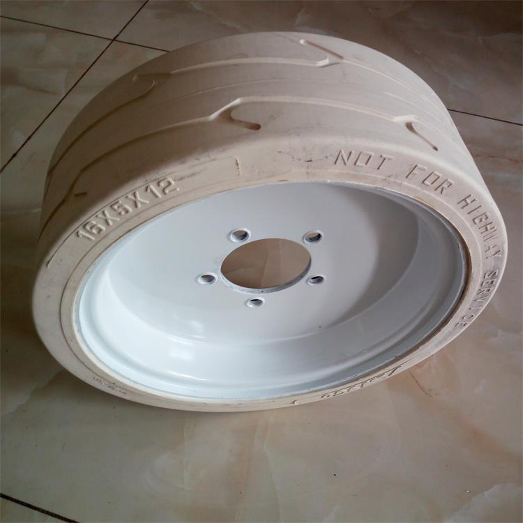 Шина цельнолитая Anygo 16x5x12 для подъемников Skyjack, JLG