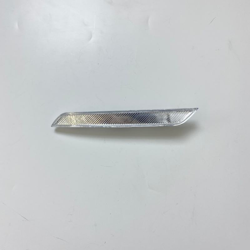 Отражатель переднего бампера для BMW X6 2007-2010