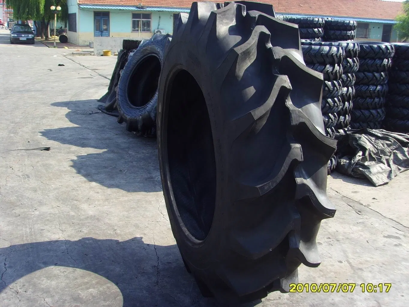 Agriculture Rice Paddy Tractor Tire 18.4-38 18.4-34 18.4-30 14.9-24 12.4-24 R2 Farm Tire