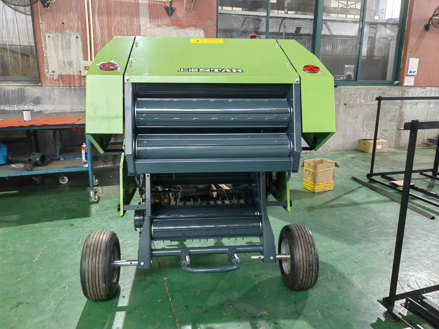 Мини-рулонный пресс-подборщик STAR MRB0870