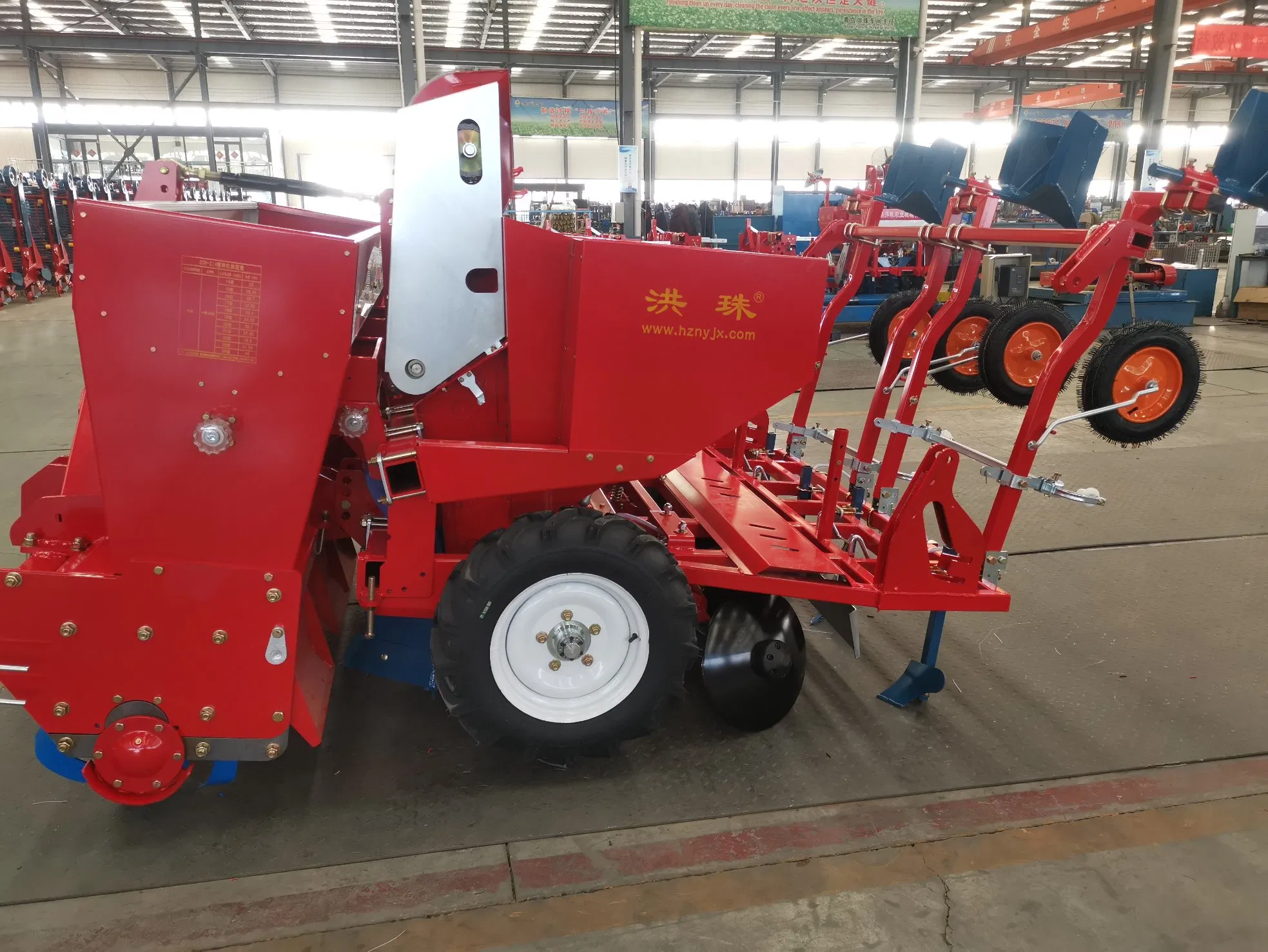 Картофелесажалка 4-рядная навесная автоматическая