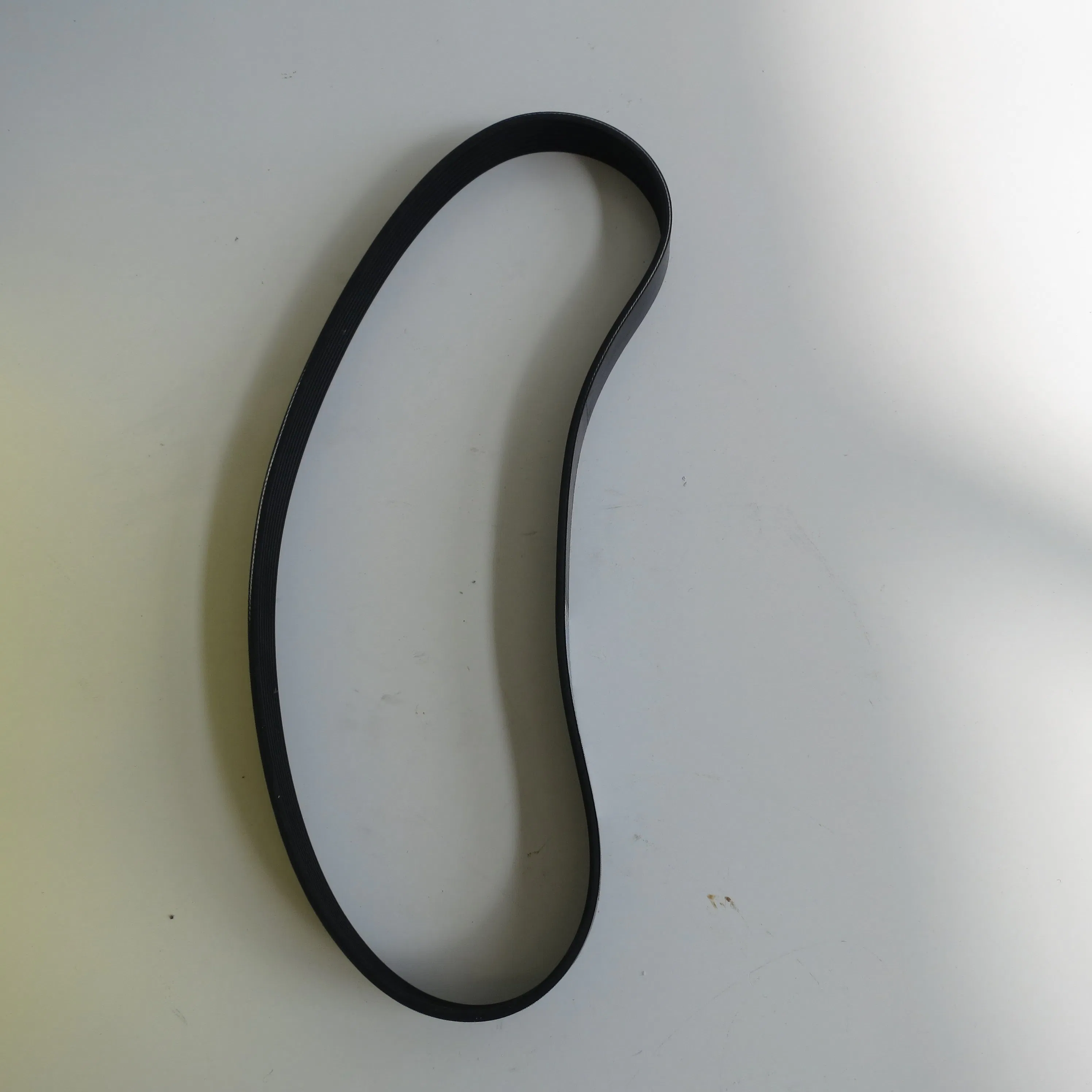 Ремень вентилятора 8PK1070 для двигателя Cummins