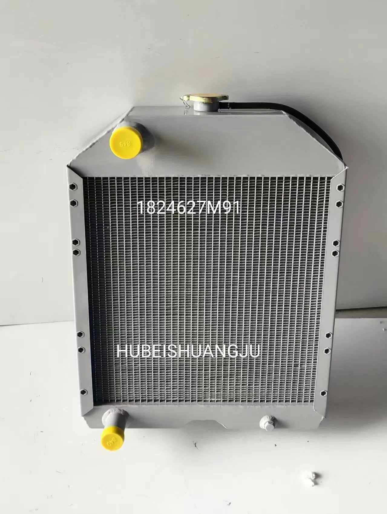 Радиатор алюминиевый Massey Ferguson / Landini 1824627m91