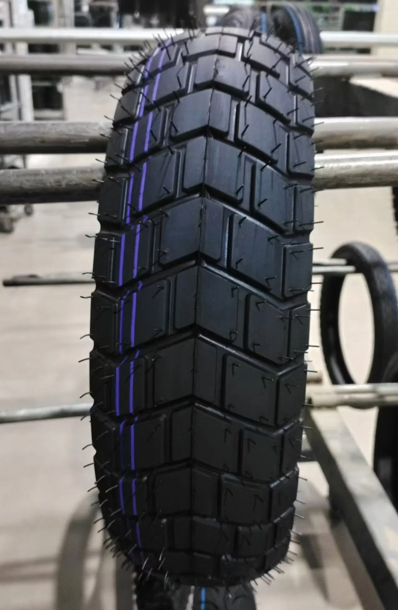 Шина мотоциклетная внедорожная 8-22 дюйма