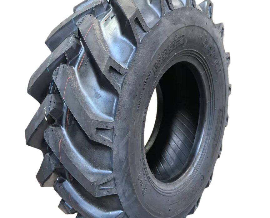 Шина сельскохозяйственная диагонально-опоясанная для трактора