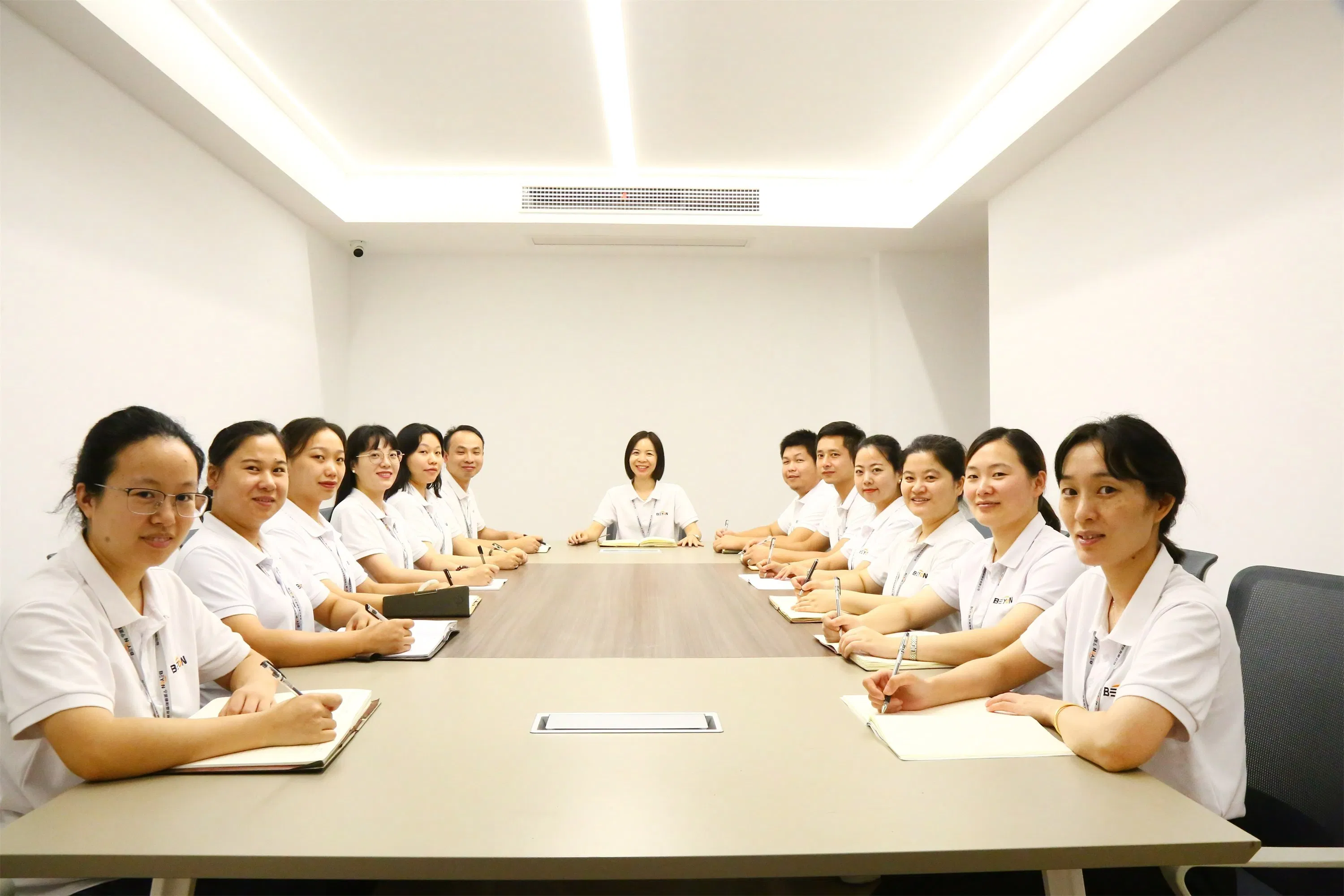 Рабочий цилиндр сцепления Hongment 4f0-721-257 пластиковый