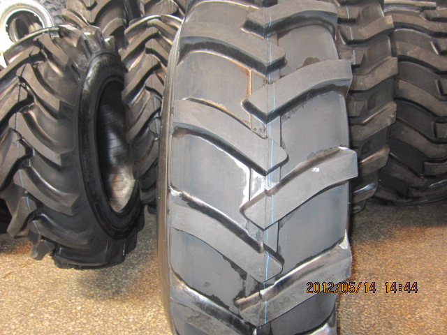 R2 Rice Paddy Tyre R1 F2 Tractor Tire-28L-26, 18.4-30, 20.8-38