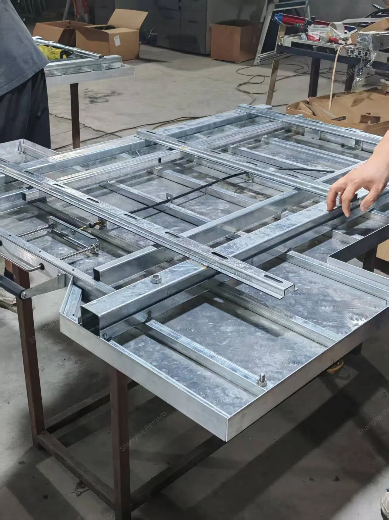 4WD Parts 4X4 Camping Accessories Universal Removable Slide-out Pickup Truck Bed Tray