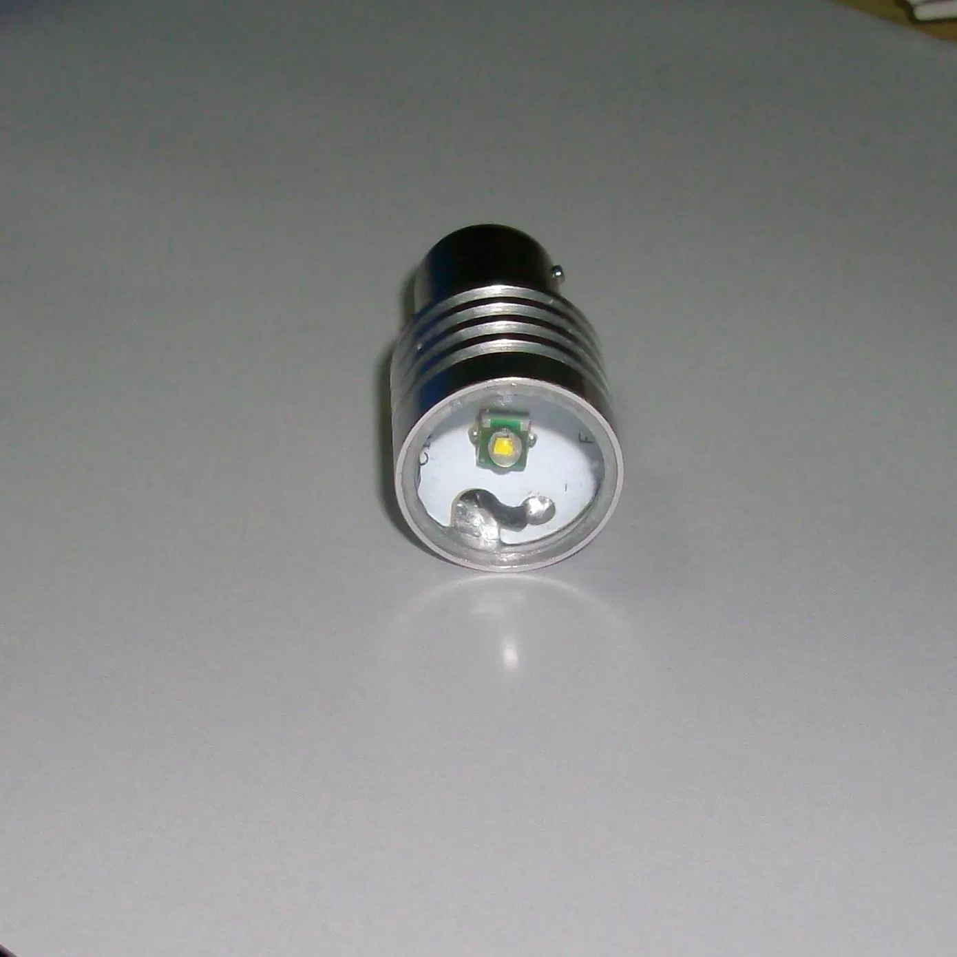 Лампа стоп-сигнала S25 CREE LED для авто