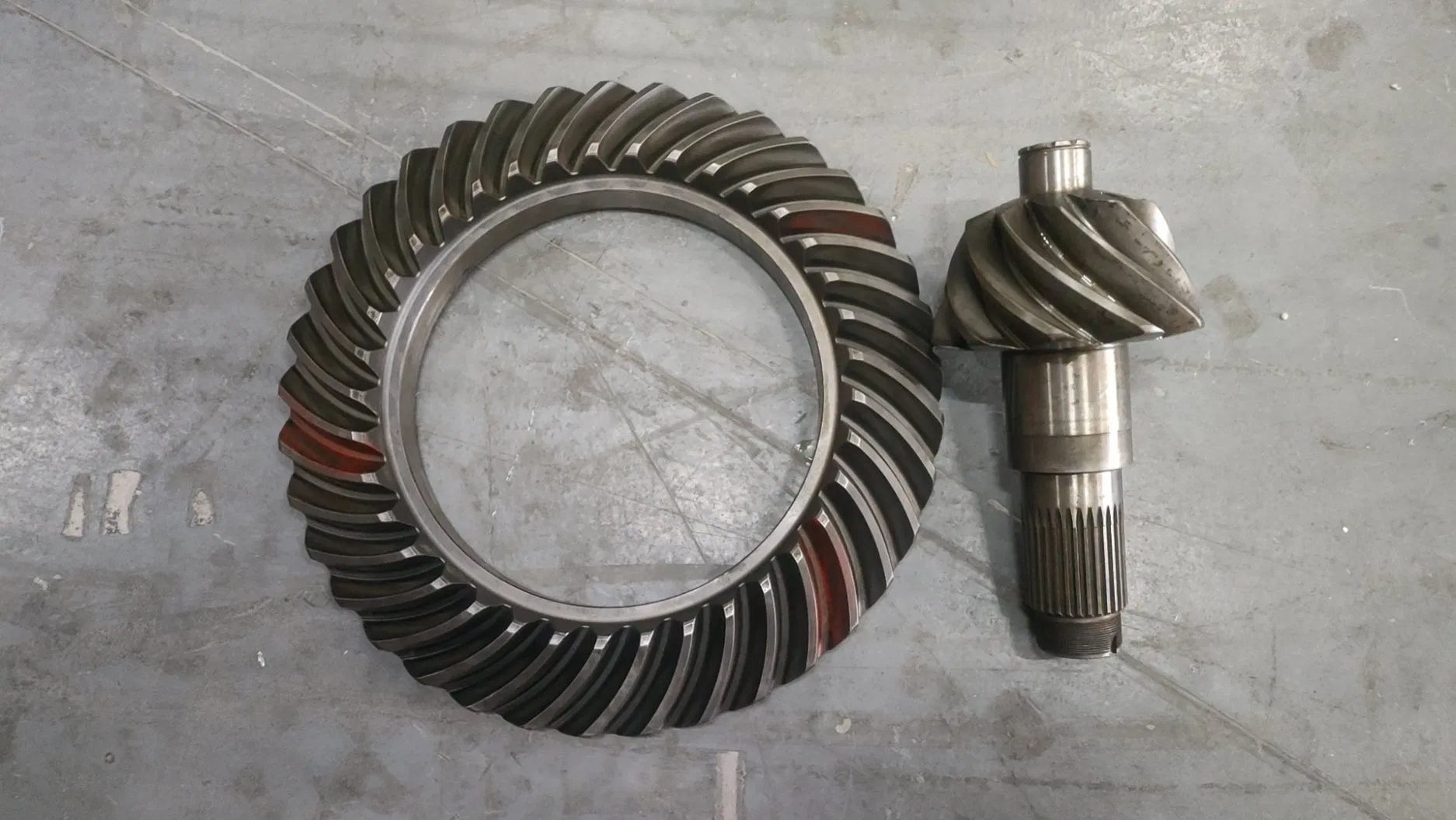 Bevel Gear for Sinotruck HOWO T5g T7h OEM 810-35199-6595 9/37/31 Mcy13 Crown Wheel Rear Axle