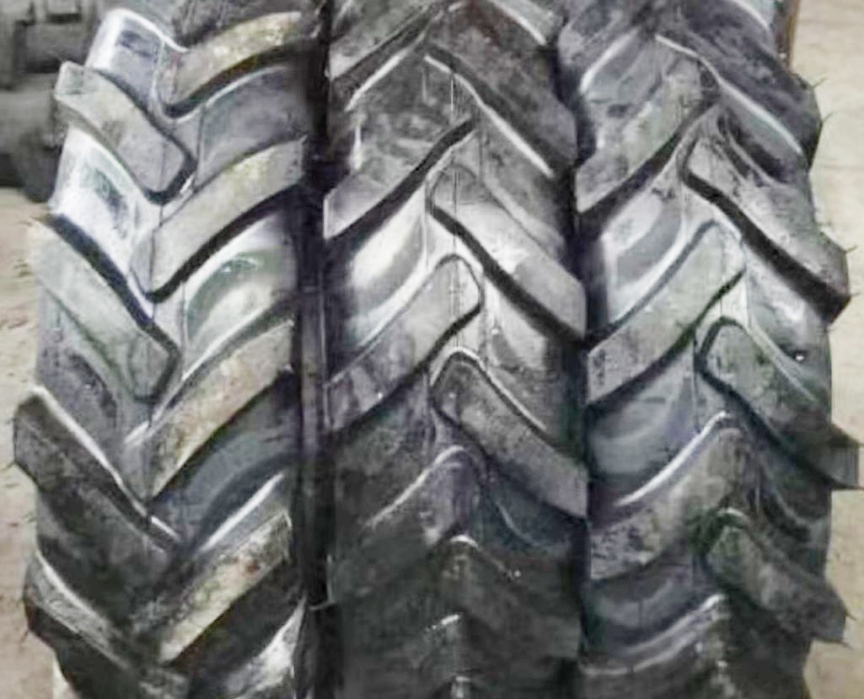 Шина сельскохозяйственная диагонально-опоясанная для трактора