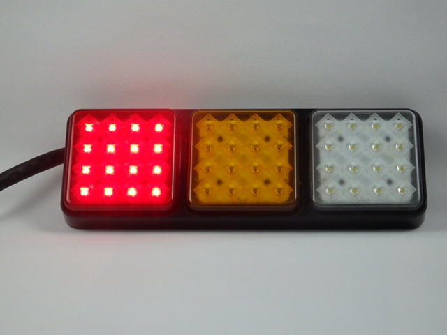 E-MARK Adr LED Truck Light Trailer Tail Stop Turn Lights for Universal Car