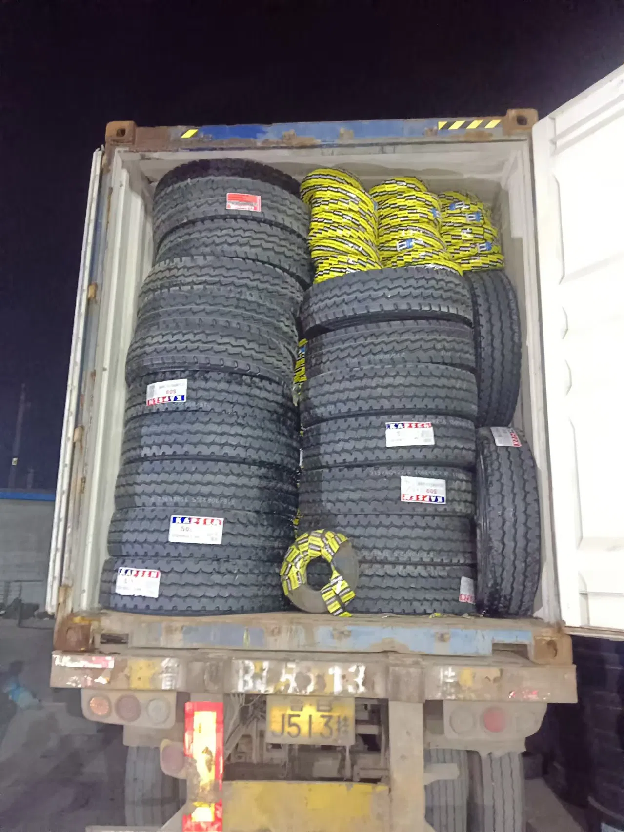 Шина мотоциклетная Gladstone 4.00-8