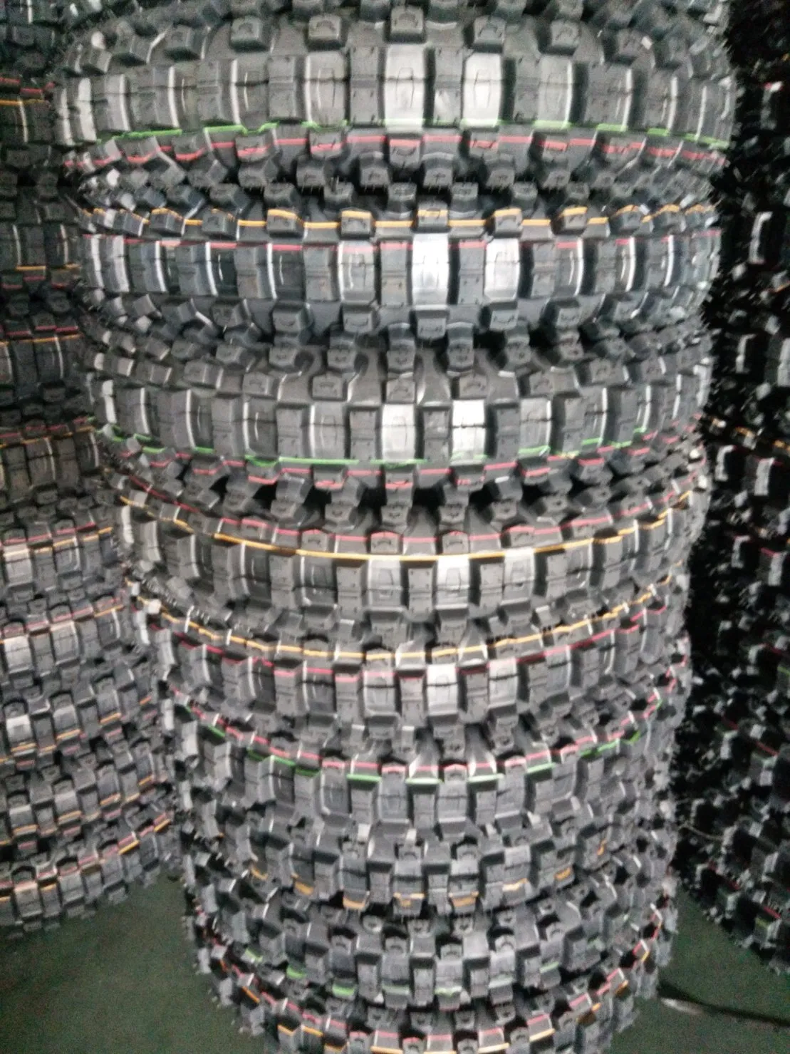 Пневматическая шина 2.25-17 для мотоциклов Honda Cub